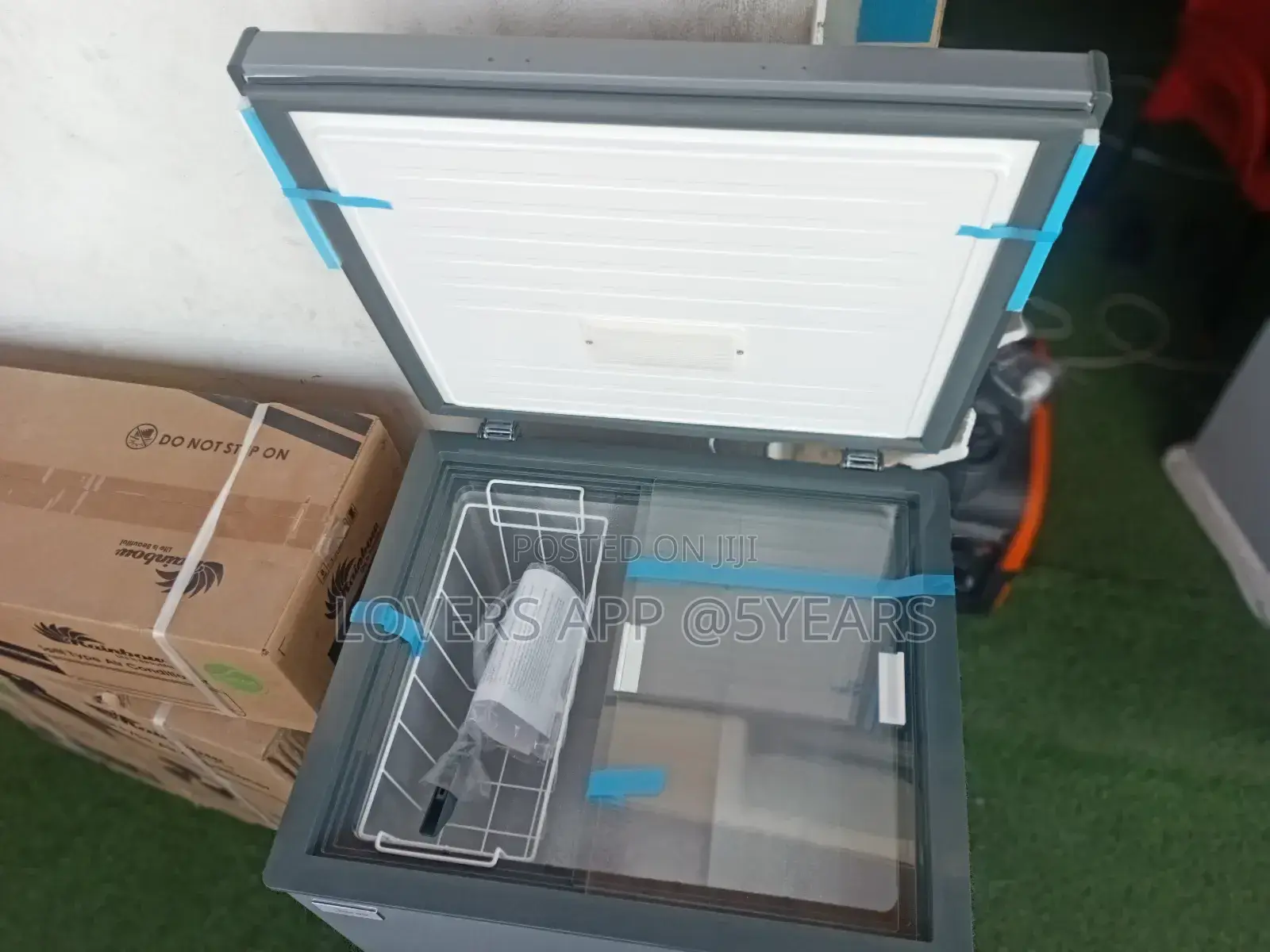 Gold Star Ice Cave Freezer
