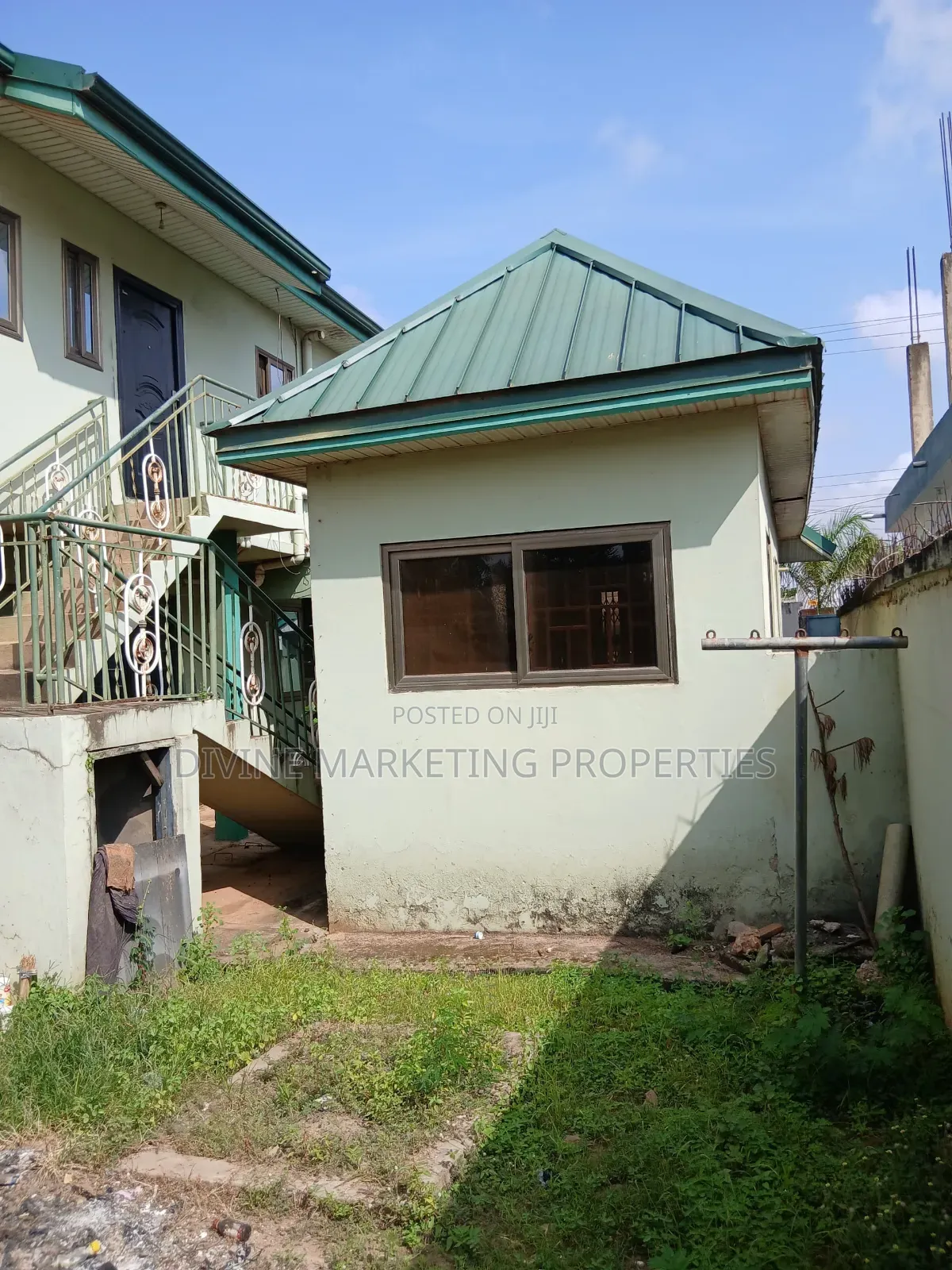 6bdrm House in Awoshielast Stop for sale