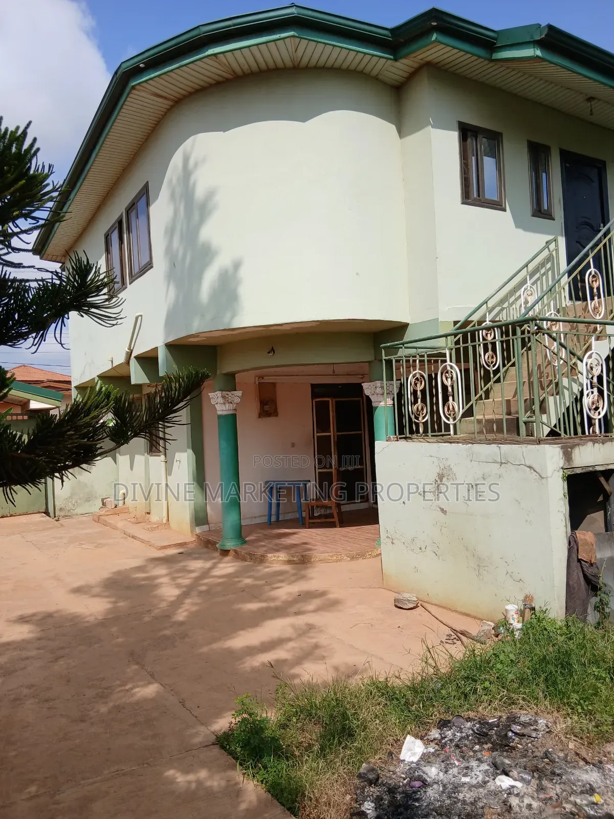 6bdrm House in Awoshielast Stop for sale