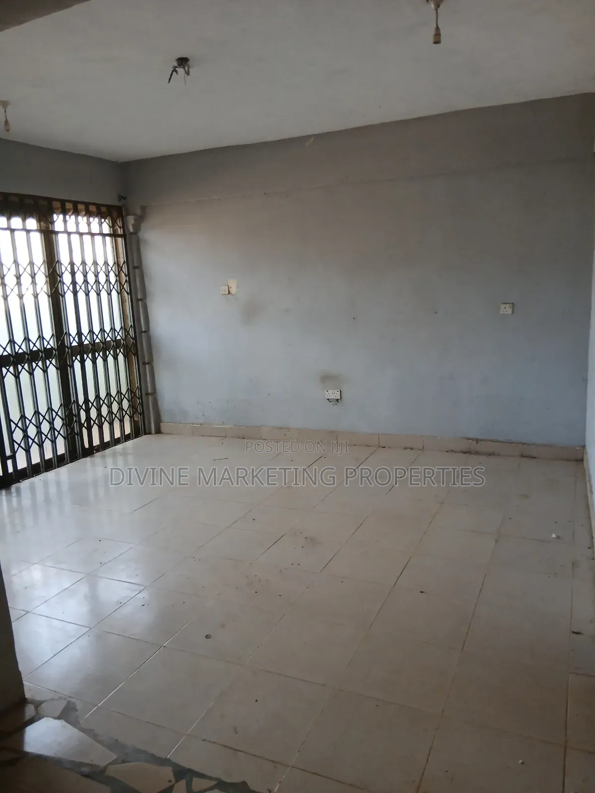 6bdrm House in Awoshielast Stop for sale