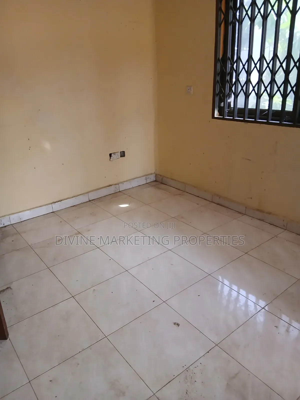 6bdrm House in Awoshielast Stop for sale
