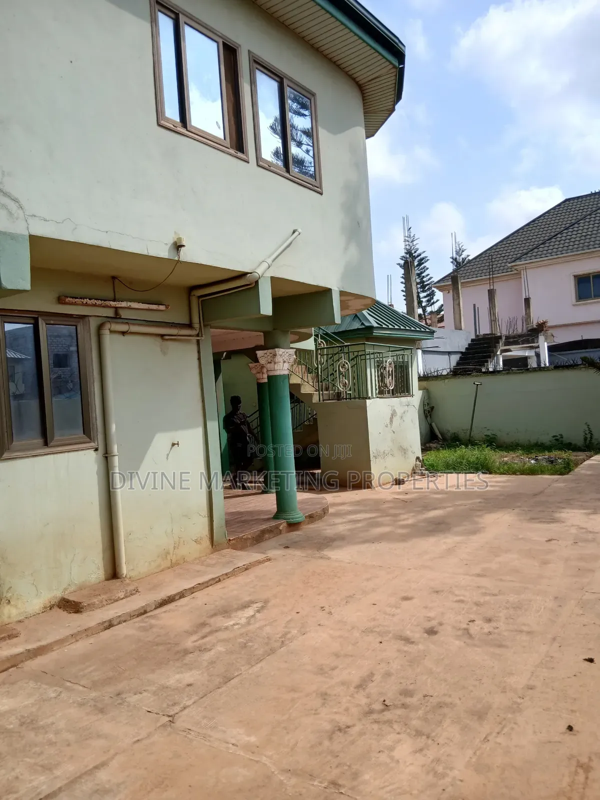 6bdrm House in Awoshielast Stop for sale