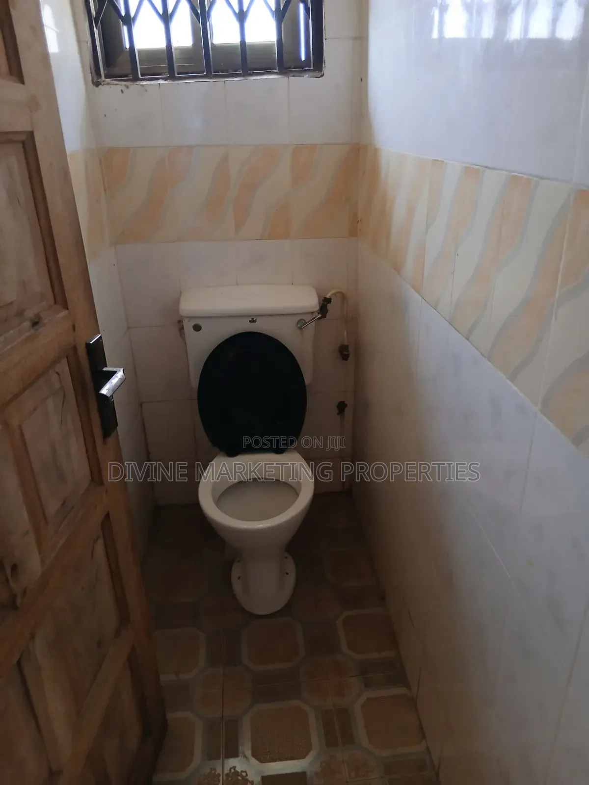 6bdrm House in Awoshielast Stop for sale