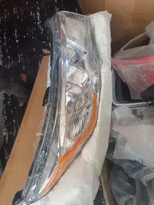 Ttoyota Highlander 2014 to 2016 Headlight