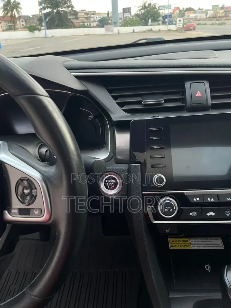 Honda Civic Touring Sedan 2019 Gray