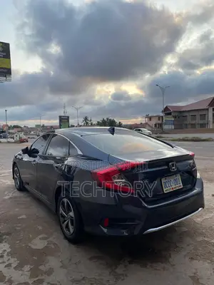 Honda Civic Touring Sedan 2019 Gray