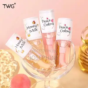 Moisturising Lipstick Essence Oil