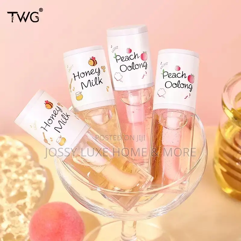 Moisturising Lipstick Essence Oil