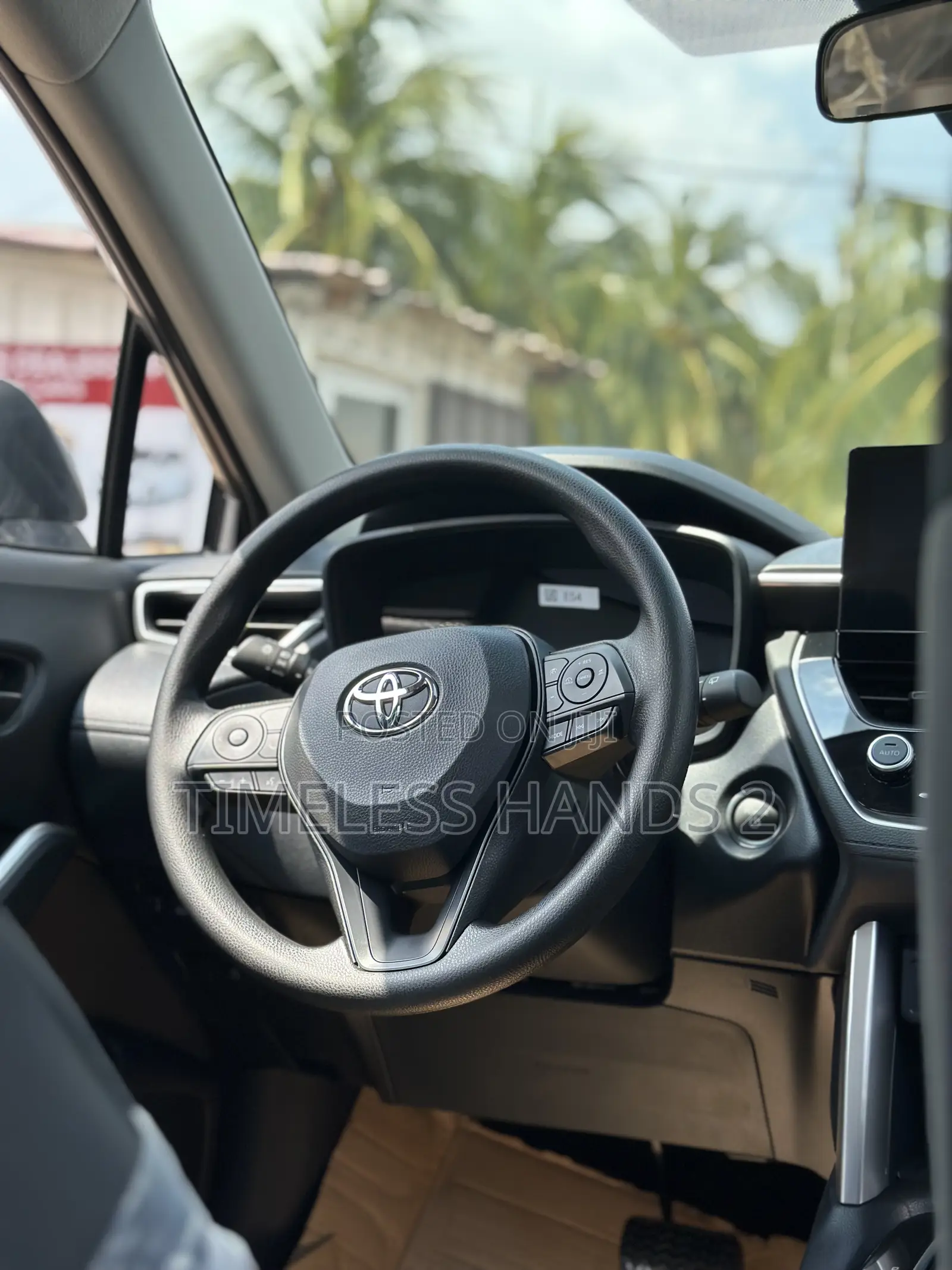 New Toyota Corolla Cross 2025 Silver