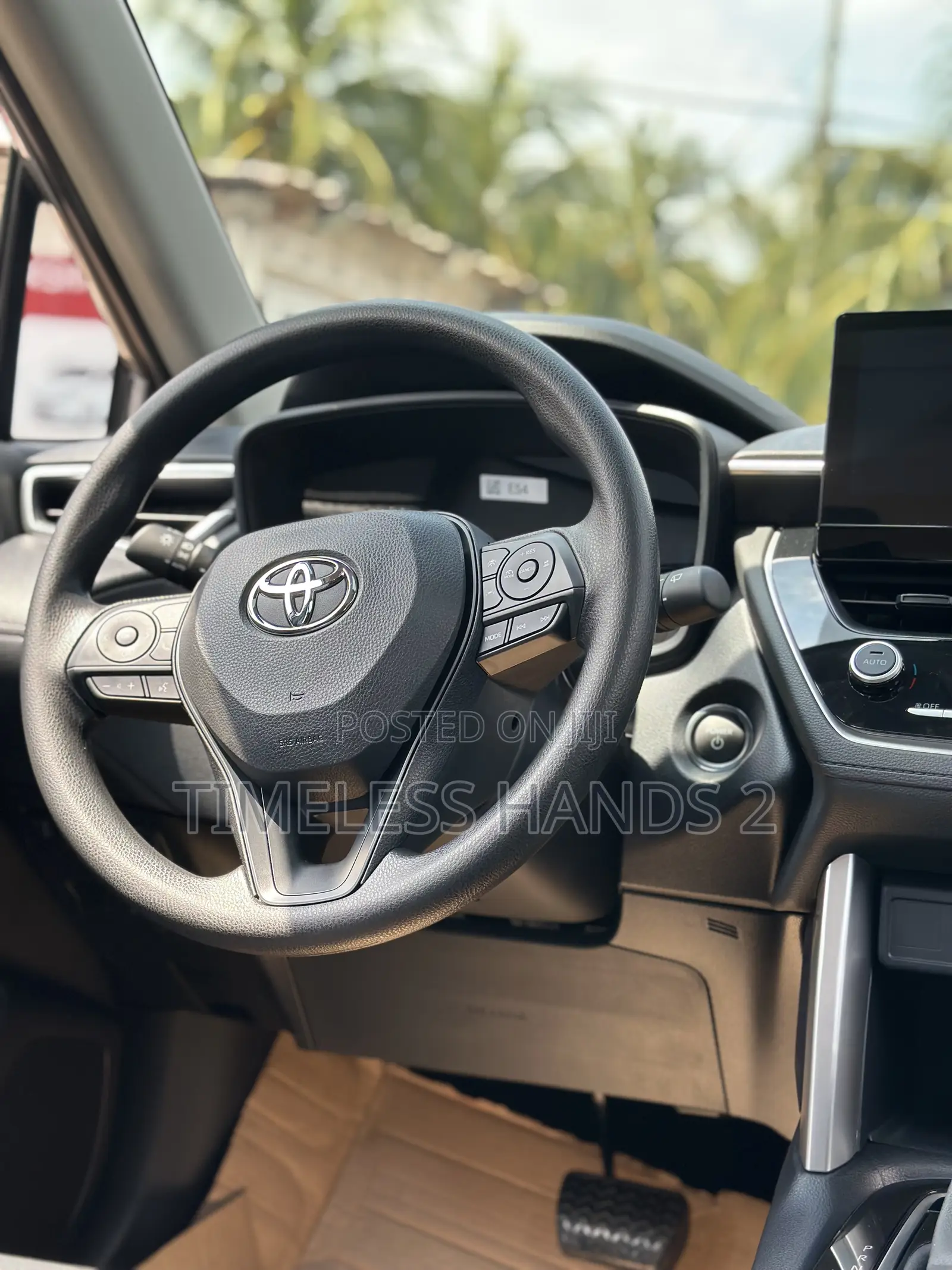 New Toyota Corolla Cross 2025 Silver