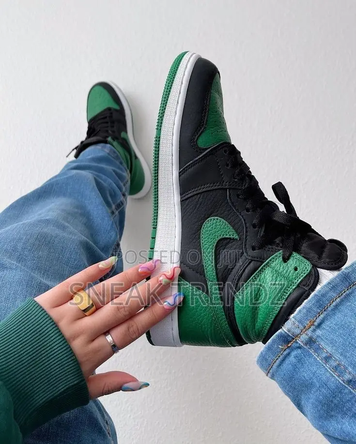 Air Jordan 1 High Og Pine Green