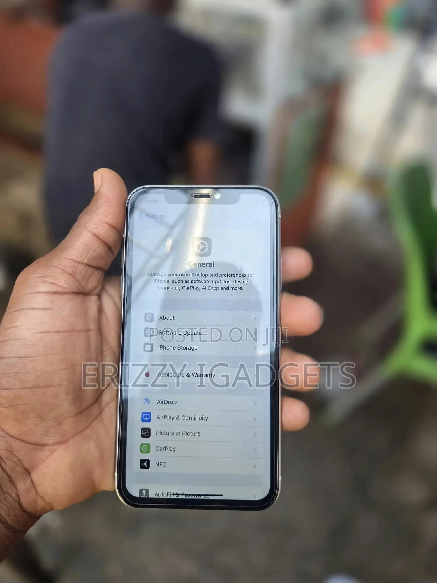 Apple iPhone 11 64 GB White