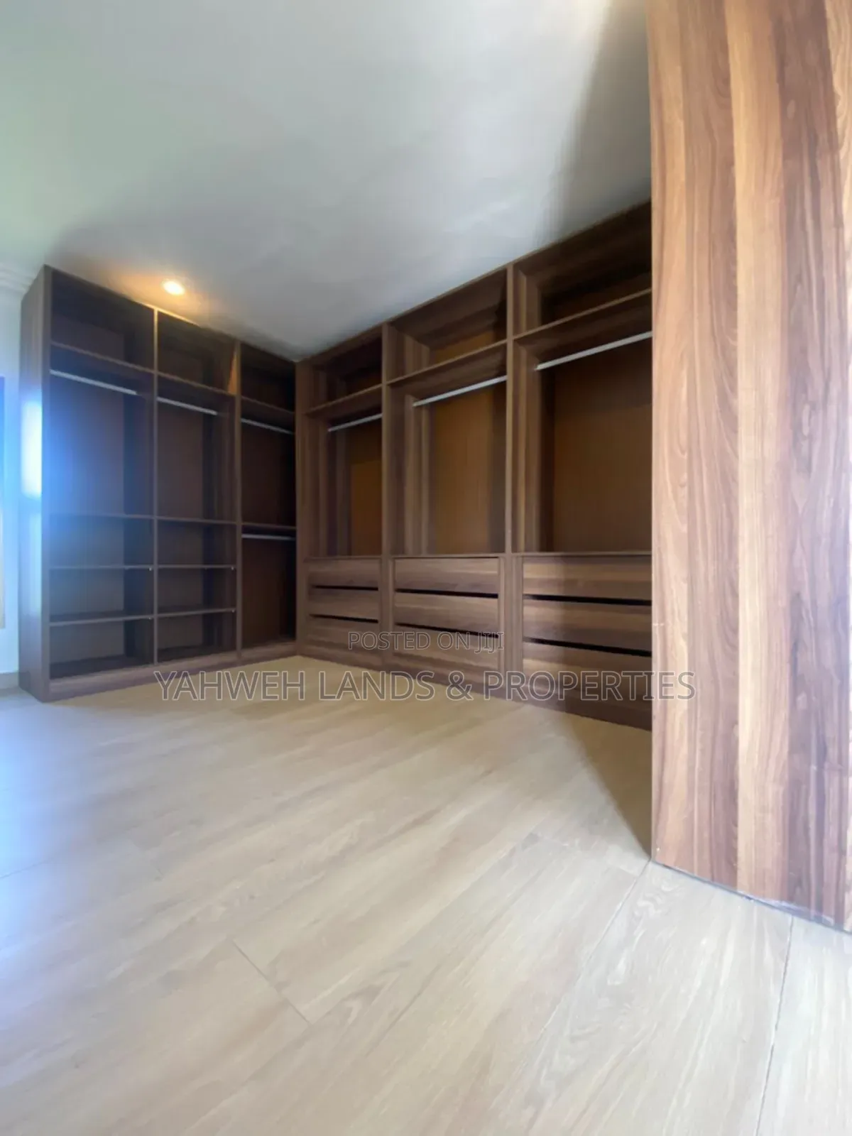 4bdrm House in Kasoa for sale