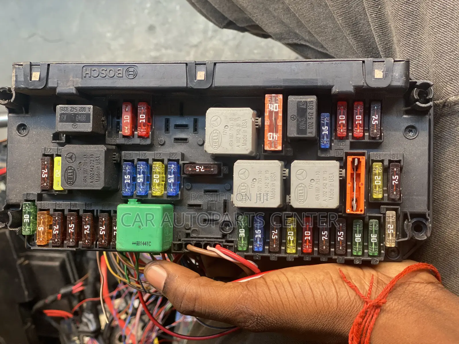 Mercedes Benz 204 Front Fusebox Sum
