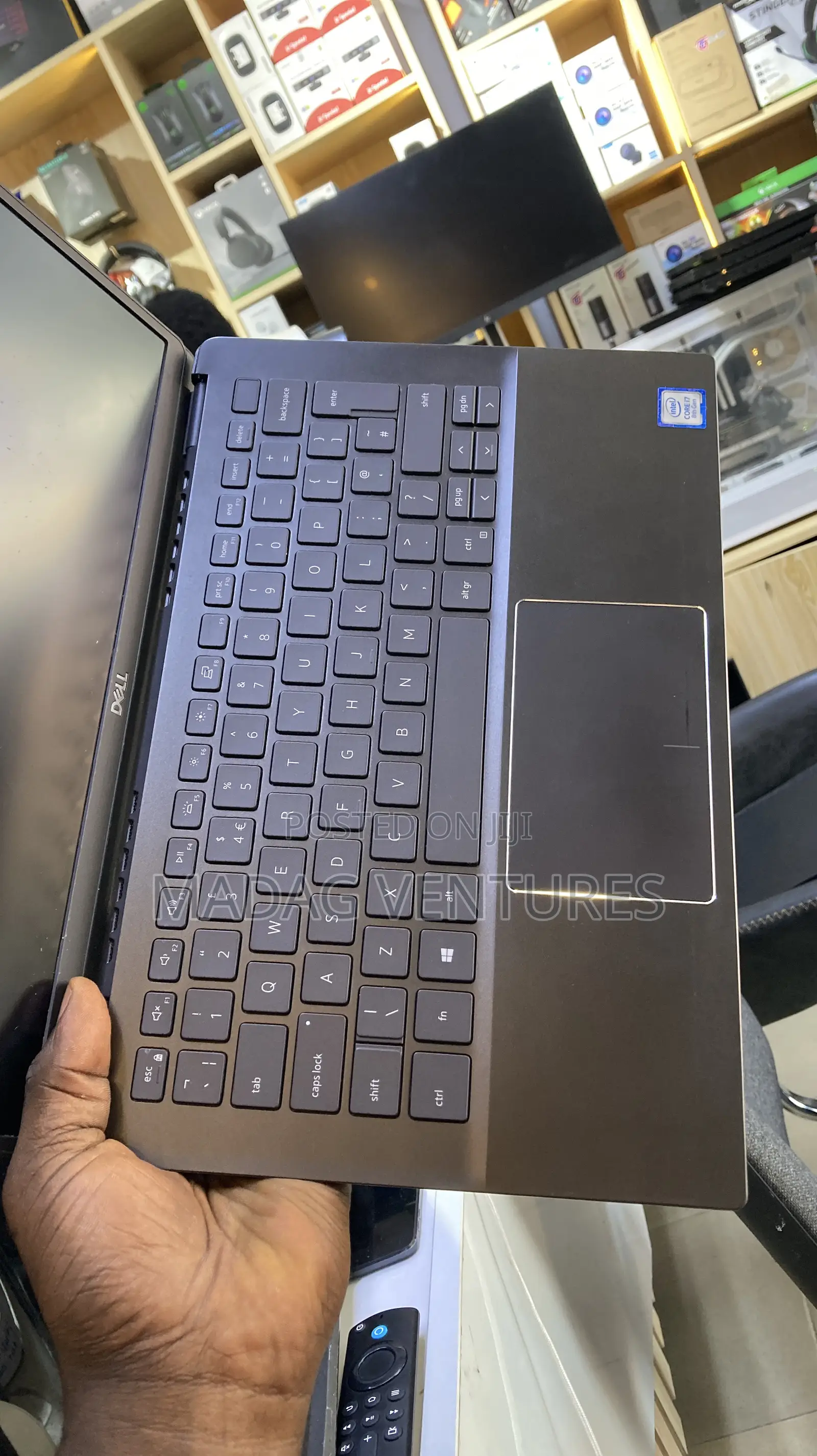 Laptop Dell Latitude 3301 8GB Intel Core I7 SSD 256GB