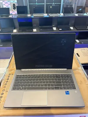 New Laptop HP ZBook Power G9 I7 16GB Intel Core I7 SSD 512GB