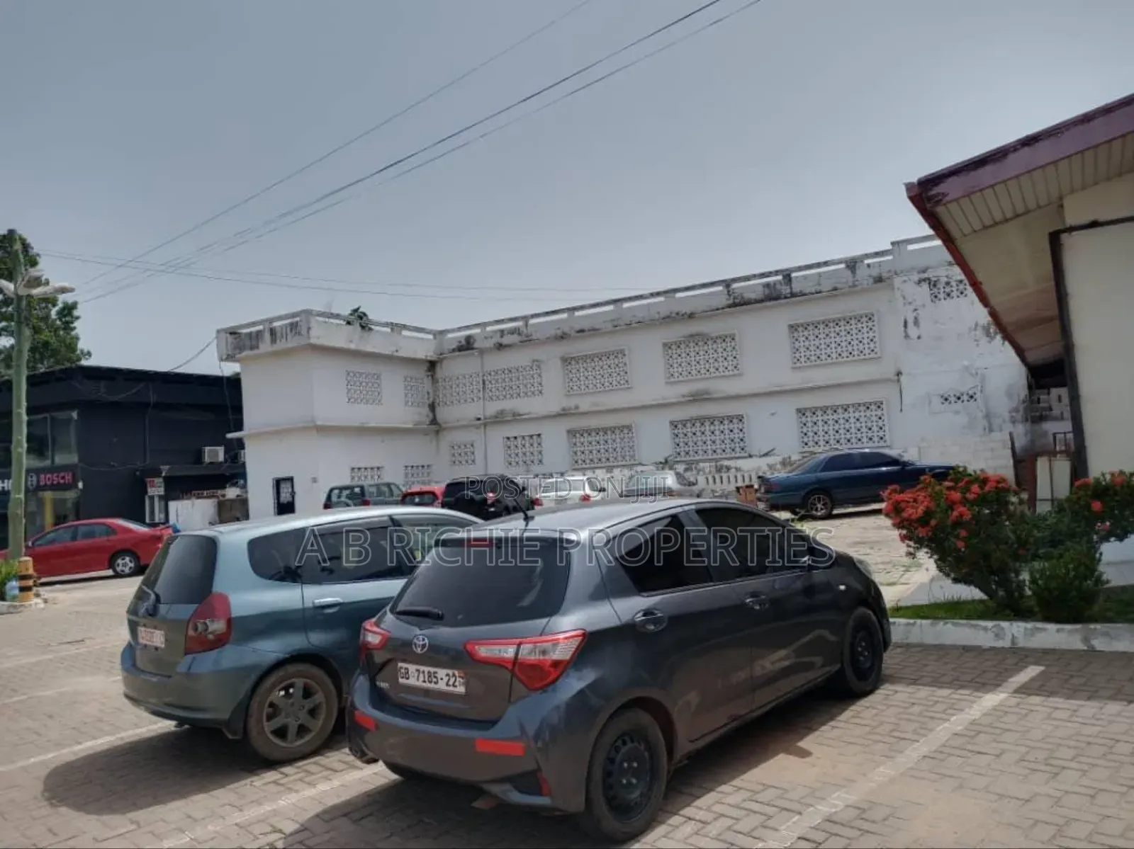 Office Space for Sale on 1 Acre of Land at Airport Residential