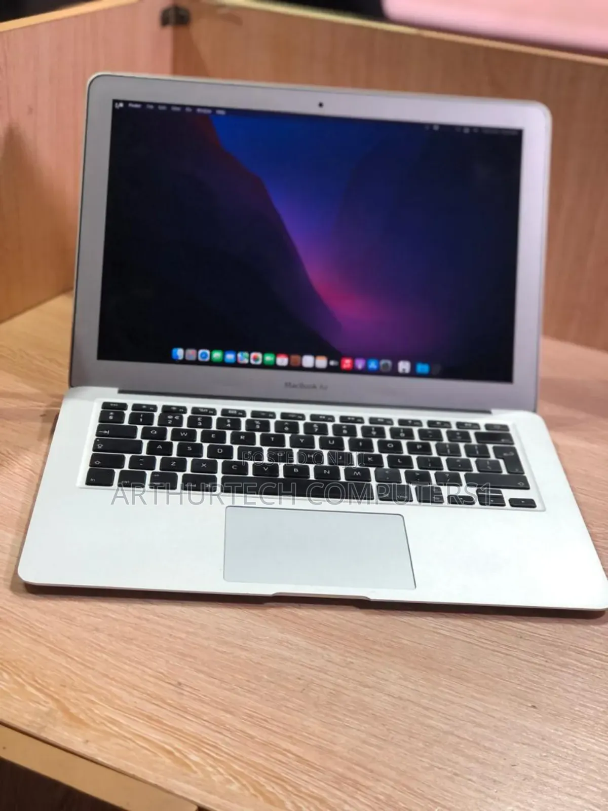 Laptop Apple MacBook Air 2017 8GB Intel Core I5 SSD 128GB
