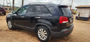 Kia Sorento 2011 Black