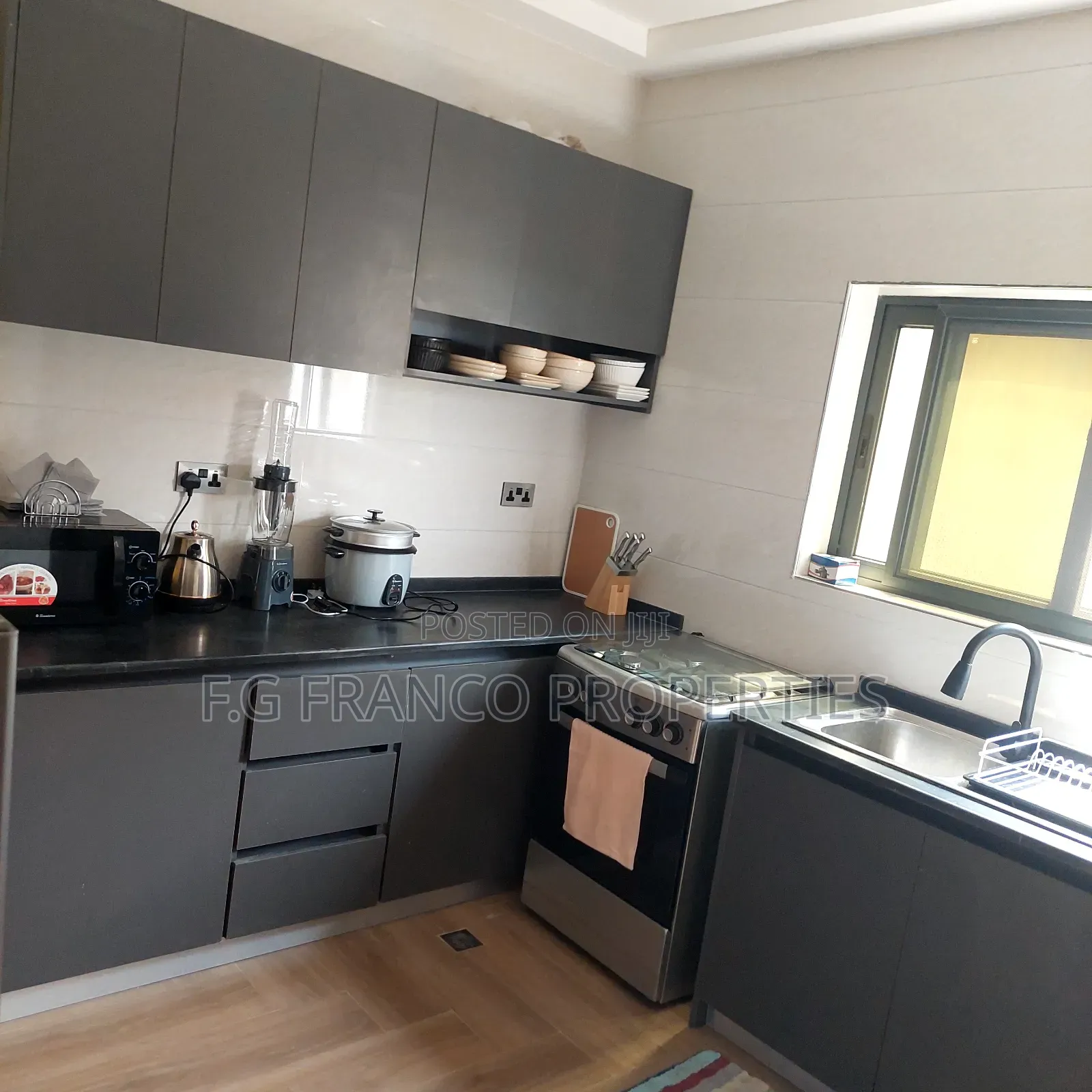 Furnished 2bdrm Apartment in Kg.Franco Properties, Sakumono for rent