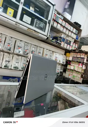 Laptop Dell 8GB Intel Core I3 HDD 500GB
