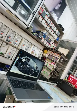 Laptop Dell 8GB Intel Core I3 HDD 500GB