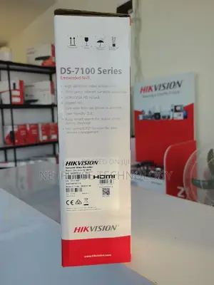 Hikvision 8-Channel NVR (Network Video Recorder) - Ds-7108ni-Q1/8p/M