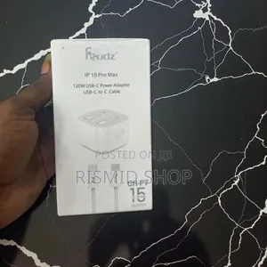 Original White iPhone 15 Pro Max Charger (252525)