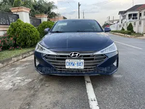 Hyundai Elantra 2022 Blue