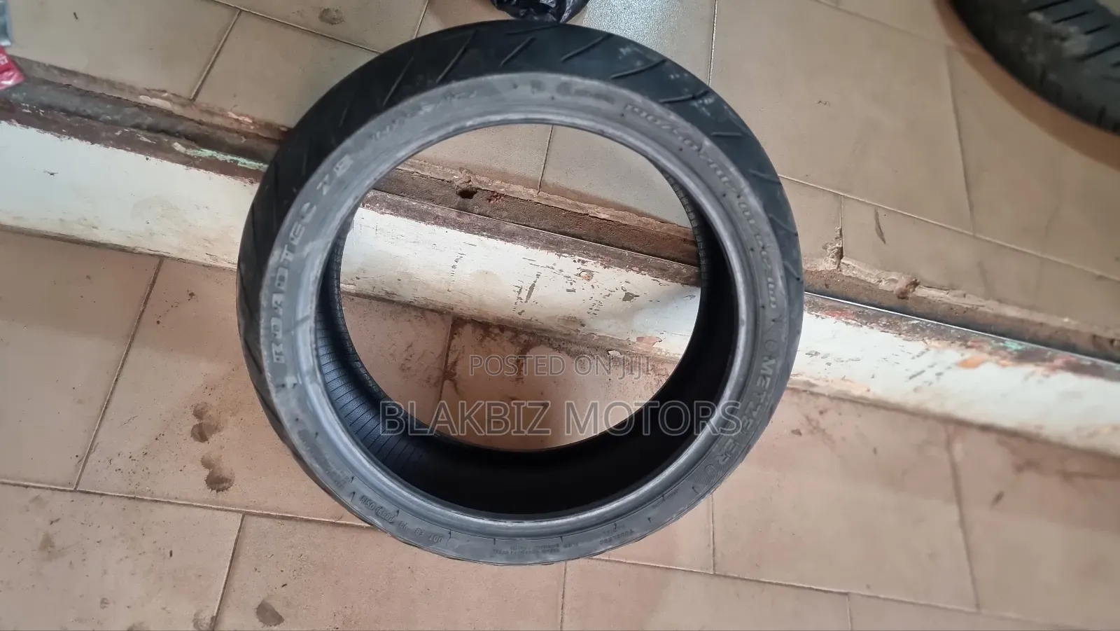 190/50 R17 Back Tire