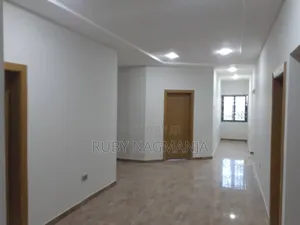 8bdrm House in Ekman Ash, Sasaabi for sale