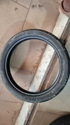 100/90 - R19 Front Tire