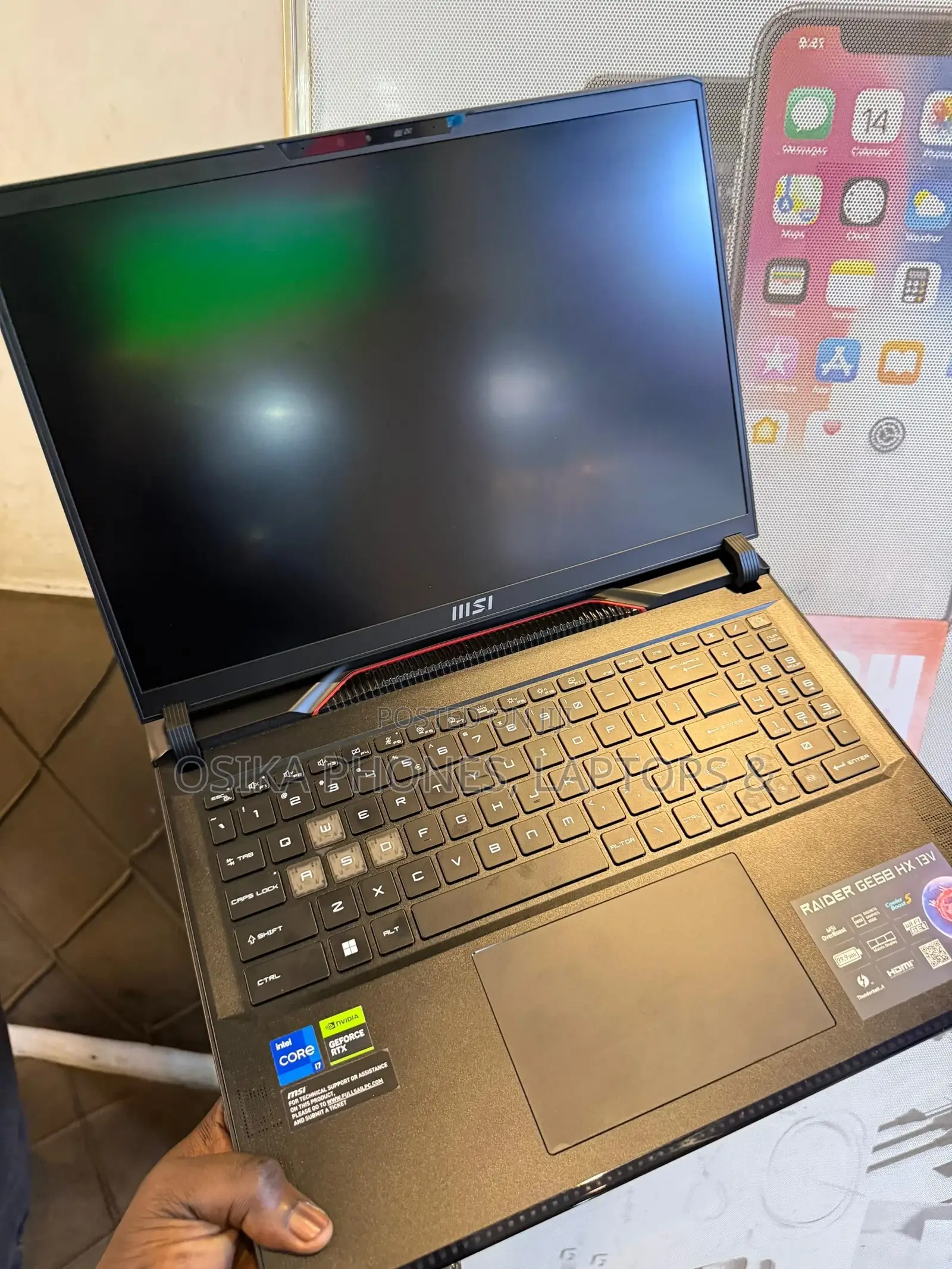 New Laptop MSI Raider GE68HX 13vi-202us 16GB Intel Core I7 SSD 1T