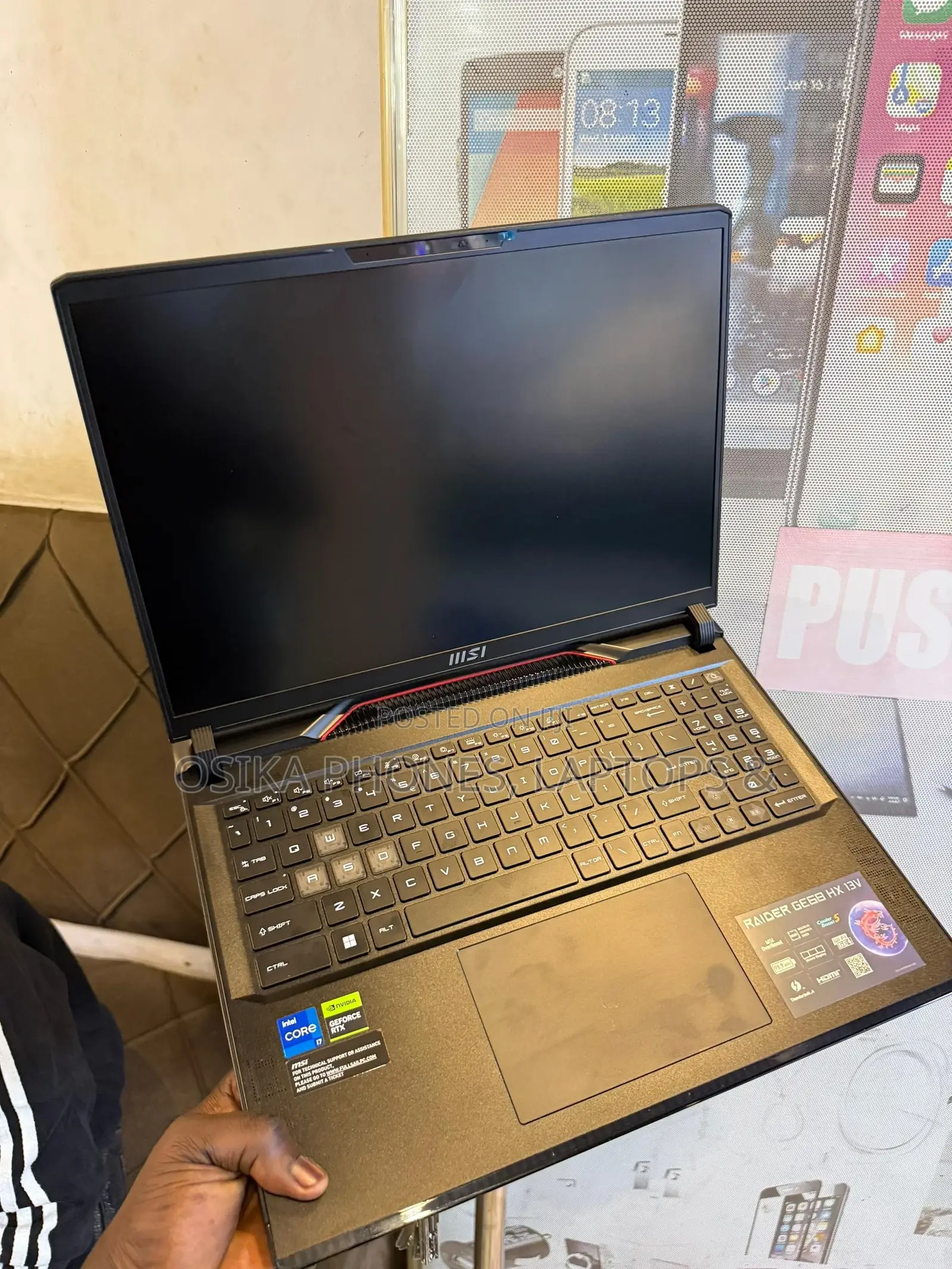 New Laptop MSI Raider GE68HX 13vi-202us 16GB Intel Core I7 SSD 1T