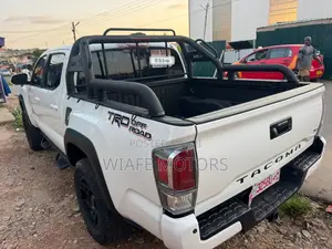 Toyota Tacoma TRD Off Road 2021 White