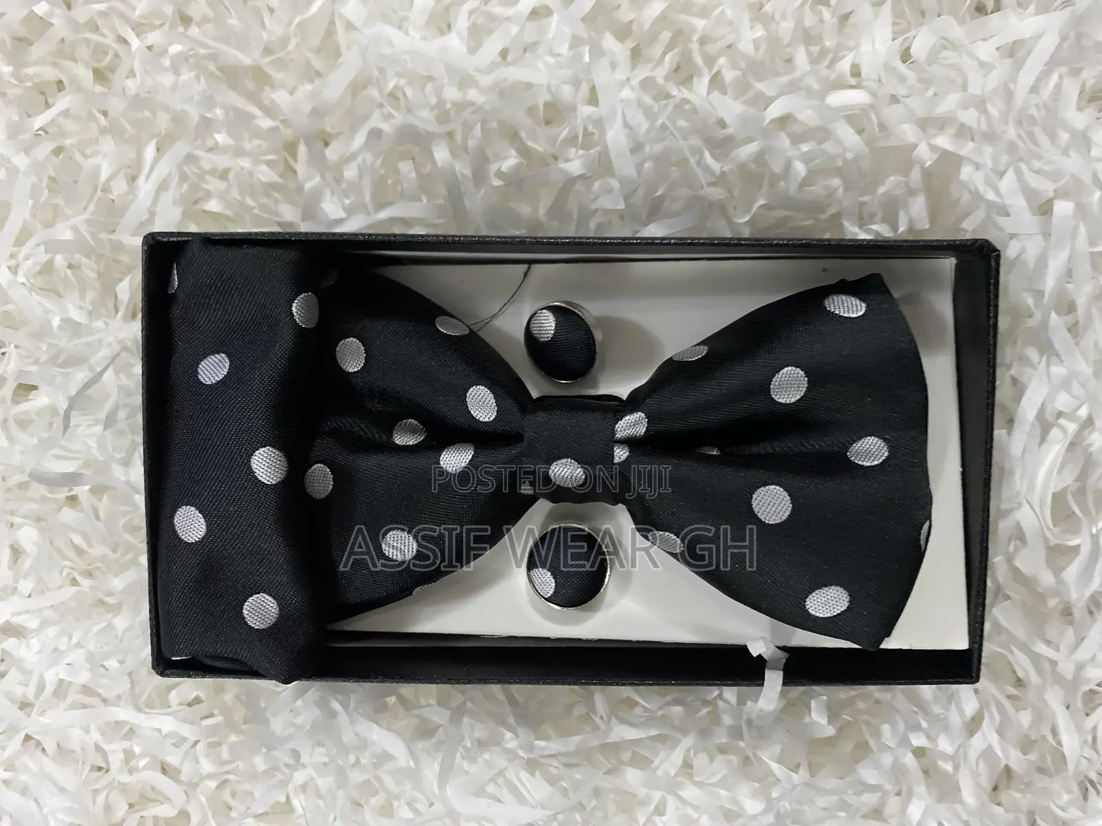 Timeless Gentleman Bow Tie