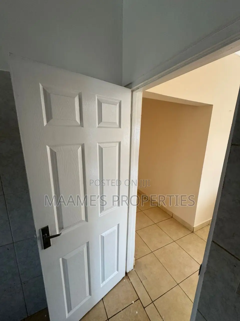 4bdrm House in Lake Side Estate for rent