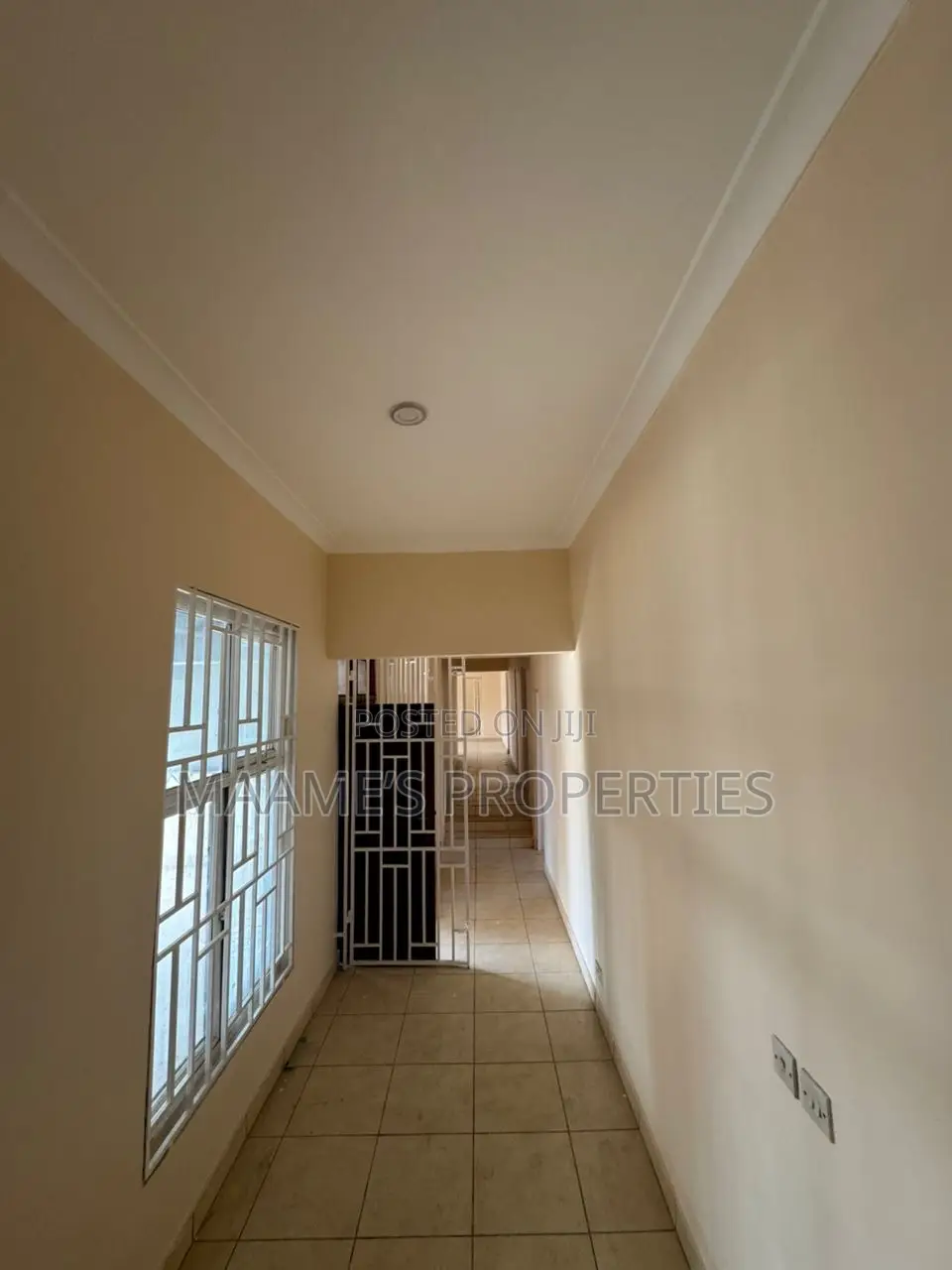 4bdrm House in Lake Side Estate for rent