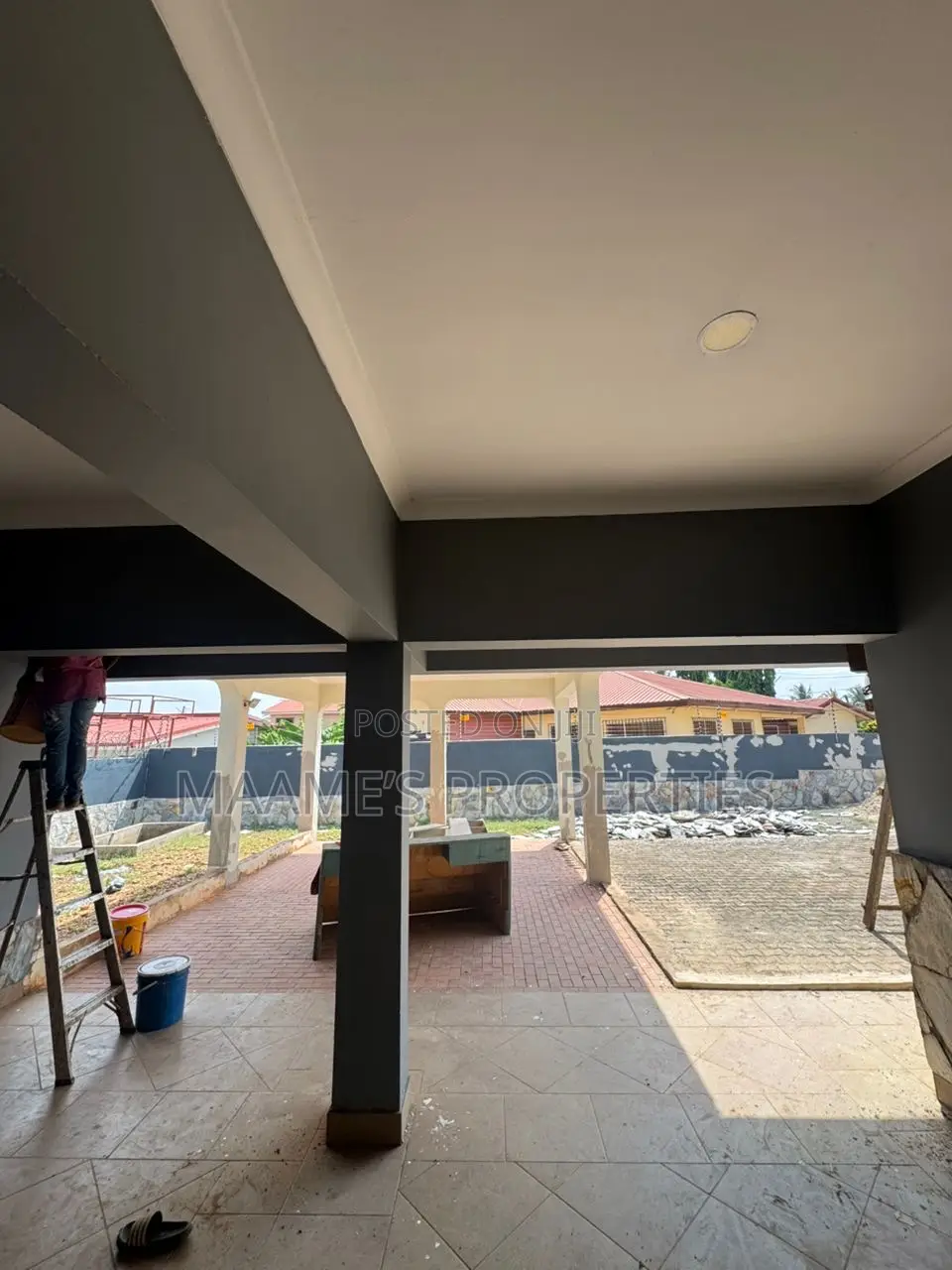 4bdrm House in Lake Side Estate for rent