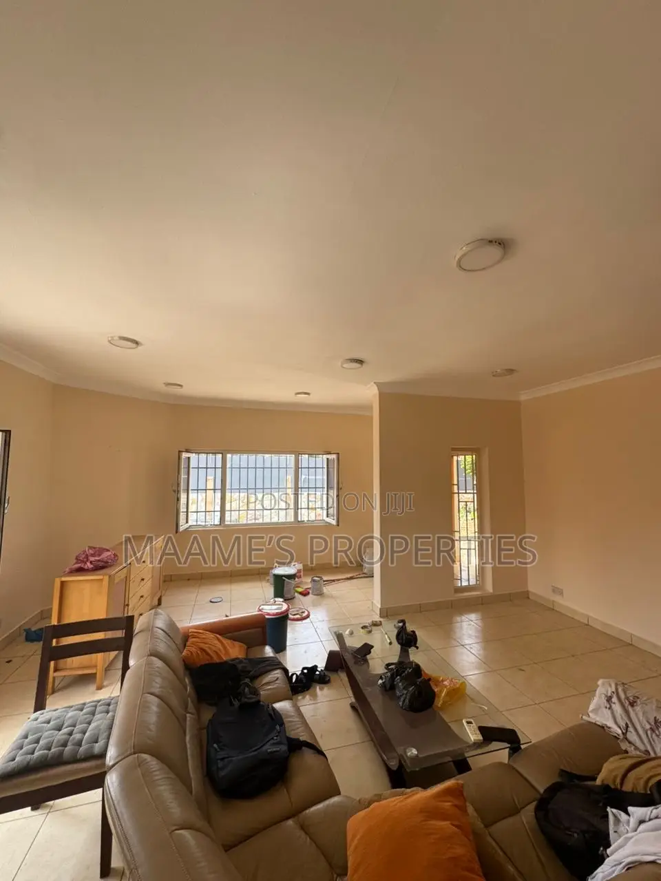 4bdrm House in Lake Side Estate for rent