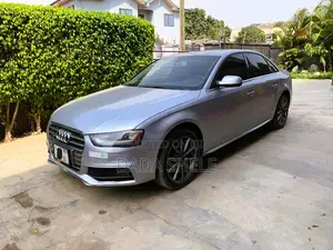Audi A4 2.0T Premium Plus quattro 4dr Sedan AWD (2.0L 4cyl Turbo 8A)