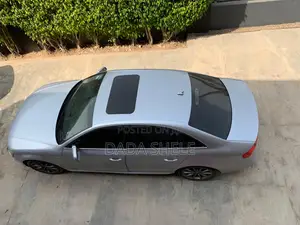 Audi A4 2.0T Premium Plus quattro 4dr Sedan AWD (2.0L 4cyl Turbo 8A)