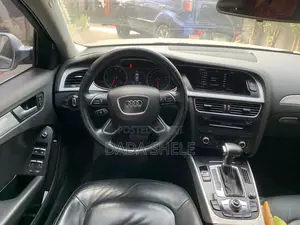 Audi A4 2.0T Premium Plus quattro 4dr Sedan AWD (2.0L 4cyl Turbo 8A)