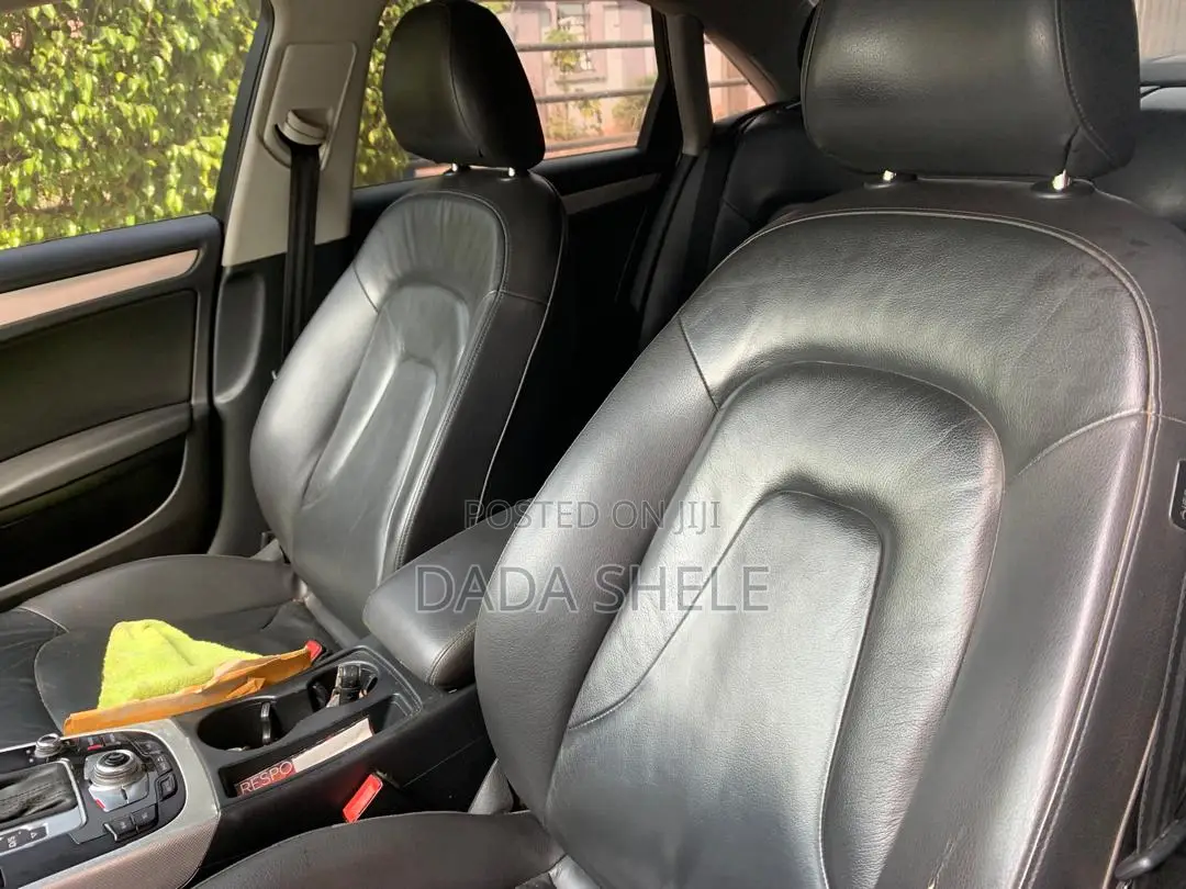 Audi A4 2.0T Premium Plus quattro 4dr Sedan AWD (2.0L 4cyl Turbo 8A)