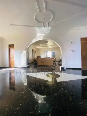 5bdrm House in North Legon for rent