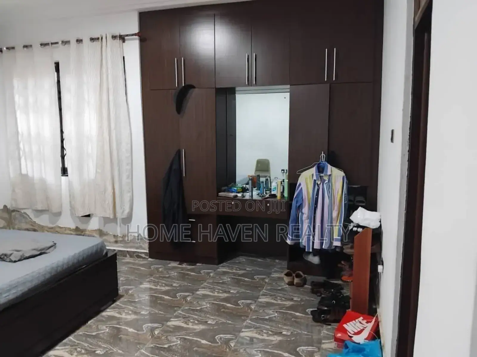 5bdrm House in North Legon for rent
