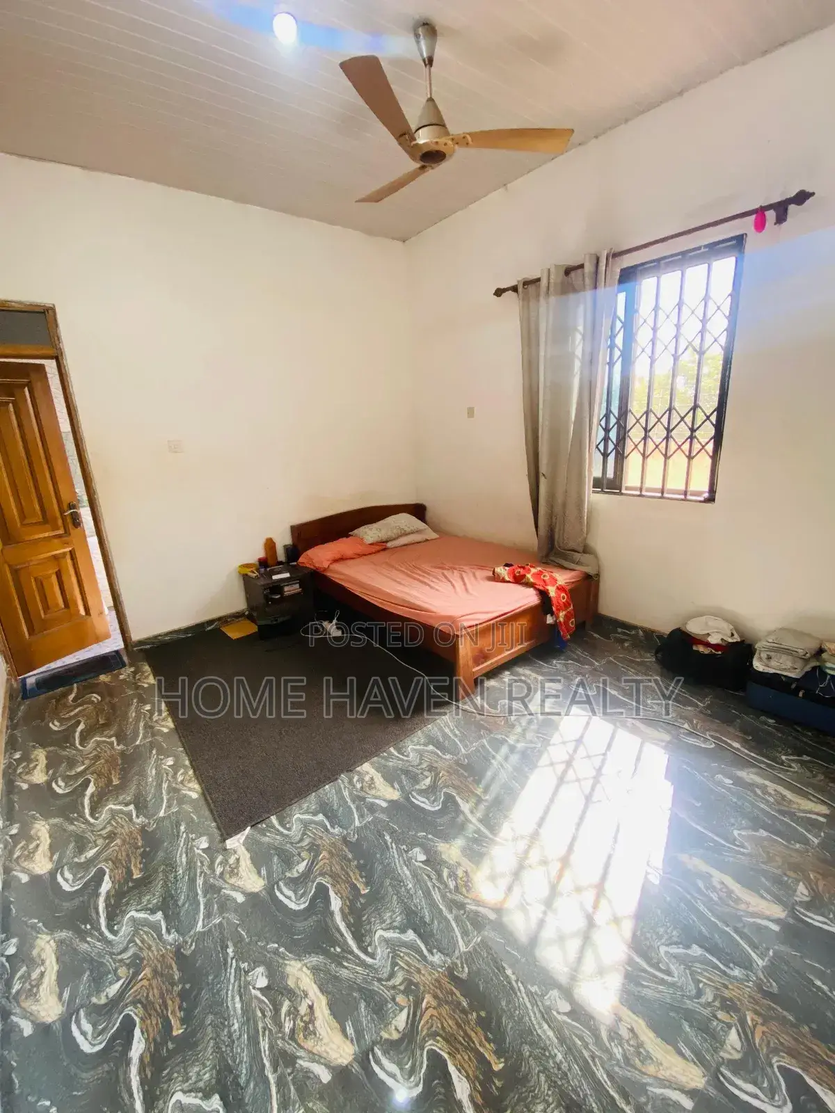 5bdrm House in North Legon for rent