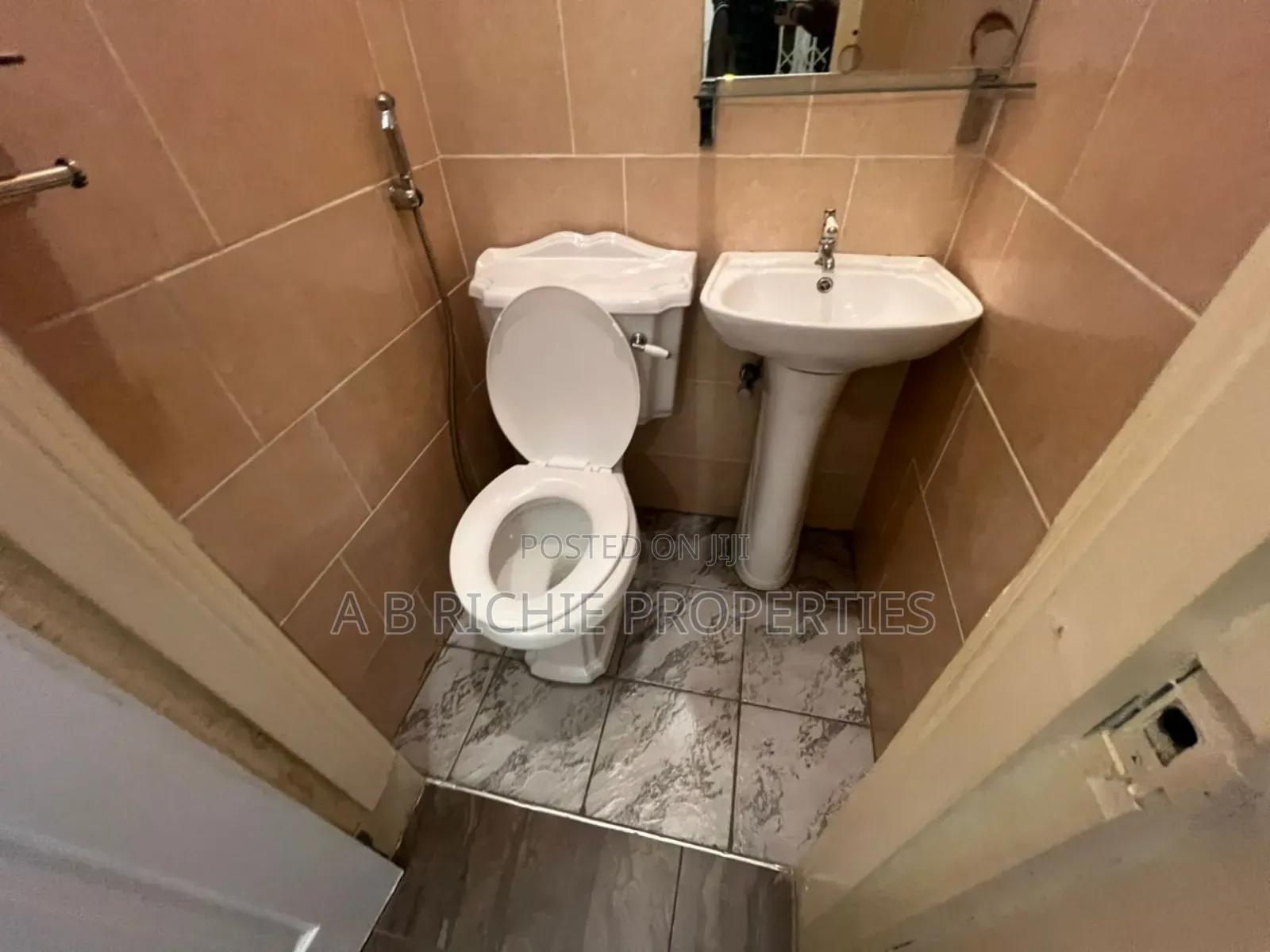 3bdrm Apartment in Ab Richie Properties, Airport Residential Area