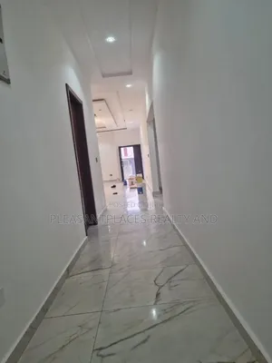 3bdrm House in Pleasantplaces, Oyarifa for sale