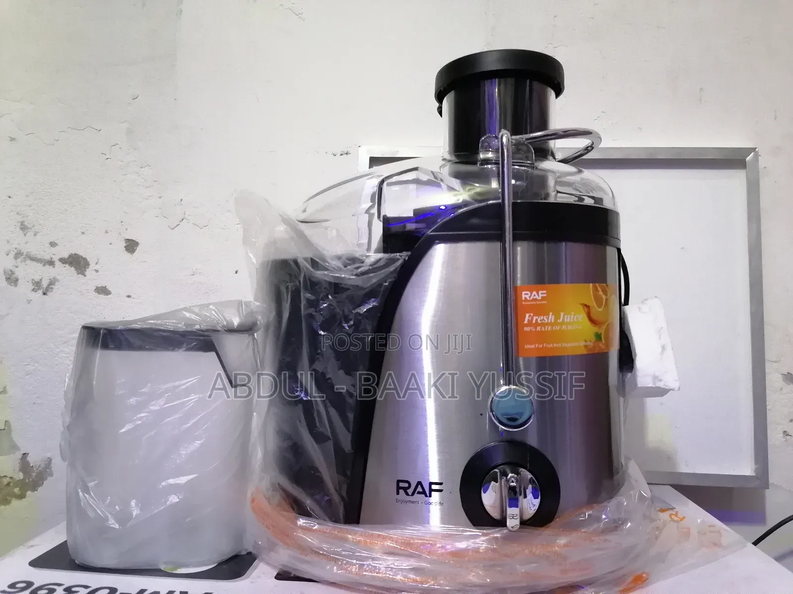 Raf Juice Maker